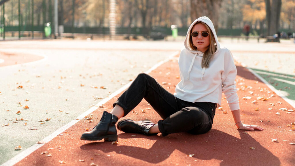 woman in hoody and legginf
